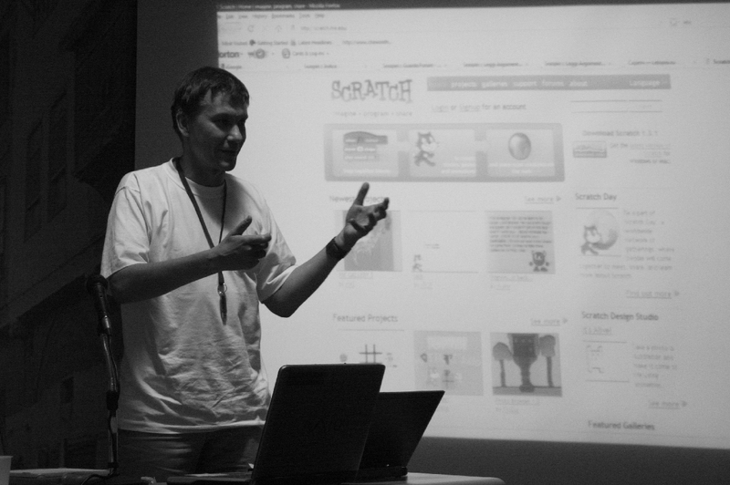 Файл:Pat 2009 scratch.png